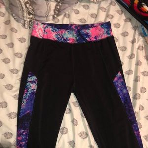 Galaxy patterned workout leggings !